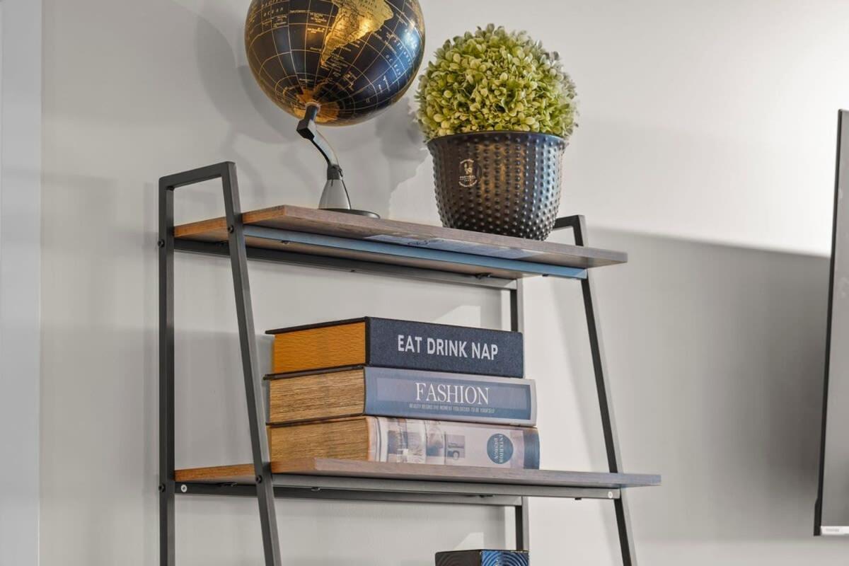 Dazzling Condo By Stadium Downtown With Free Parking Vancouver Luaran gambar